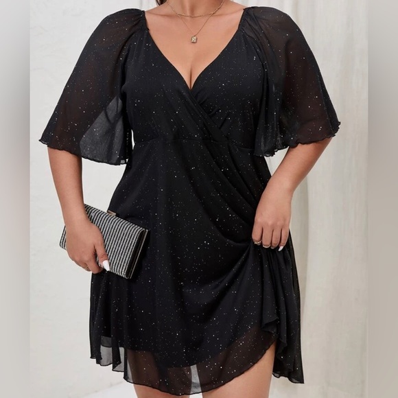 Black flutter sleeve dress - Picture 2 of 10